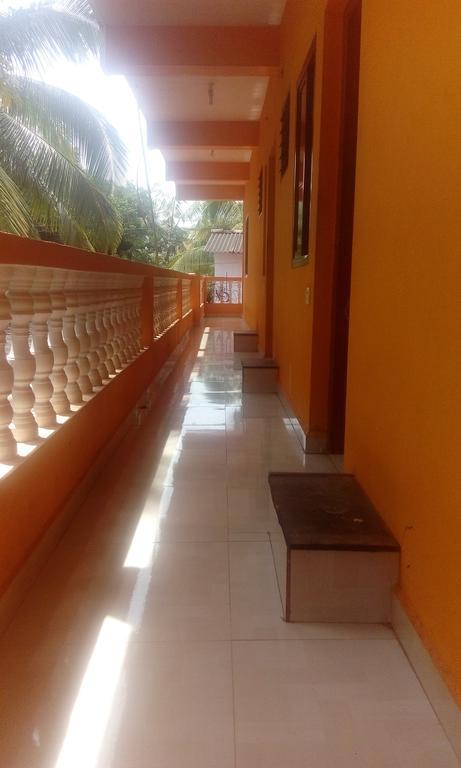 Radhabai Guest House อารัมบล ภายนอก รูปภาพ